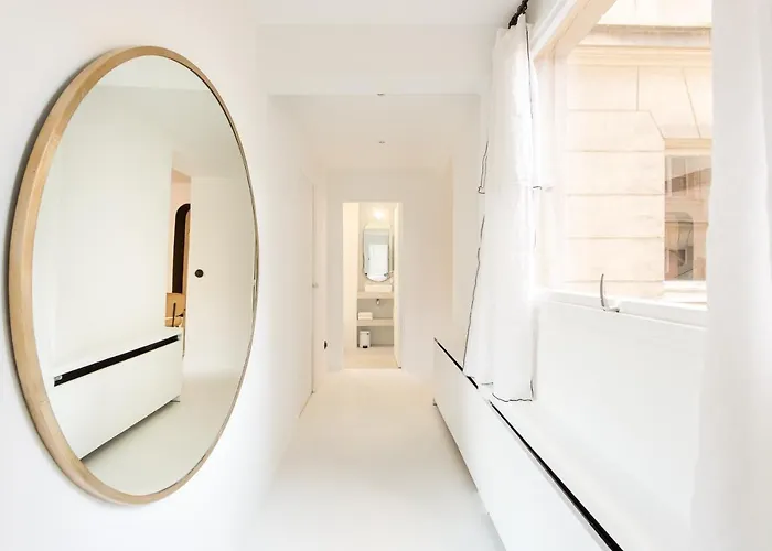 Habitat Parisien - Louvre Rivoli *