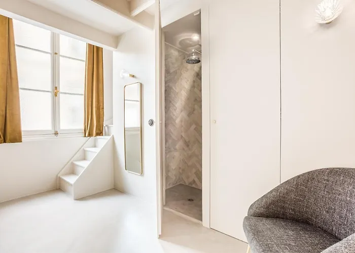 Habitat Parisien - Louvre Rivoli