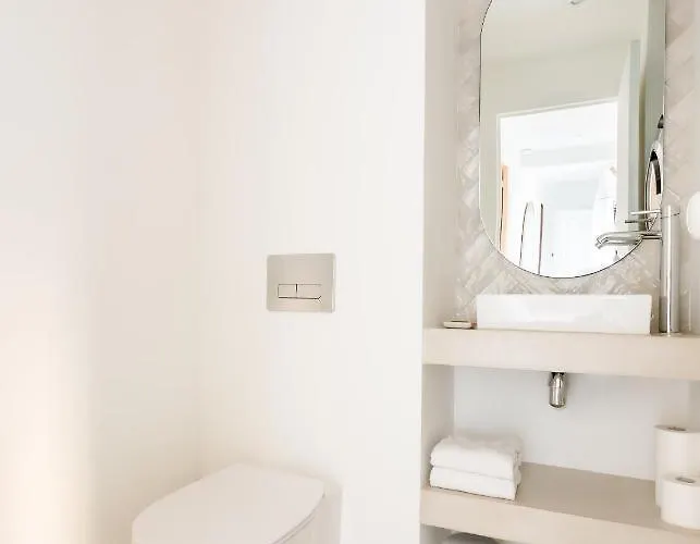 Habitat Parisien - Louvre Rivoli *