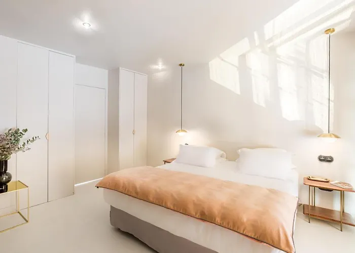 Habitat Parisien - Louvre Rivoli *