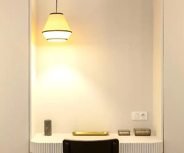 Habitat Parisien - Louvre Rivoli Párizs