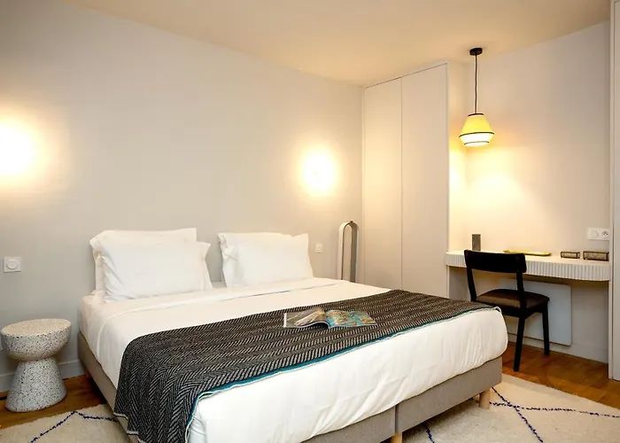 Habitat Parisien - Louvre Rivoli *